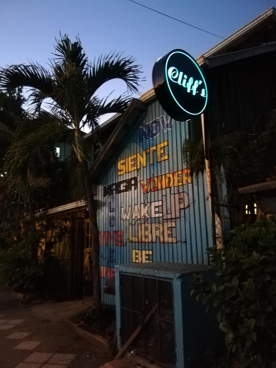 Cliff'S Hostel La Gruta Екстериор снимка