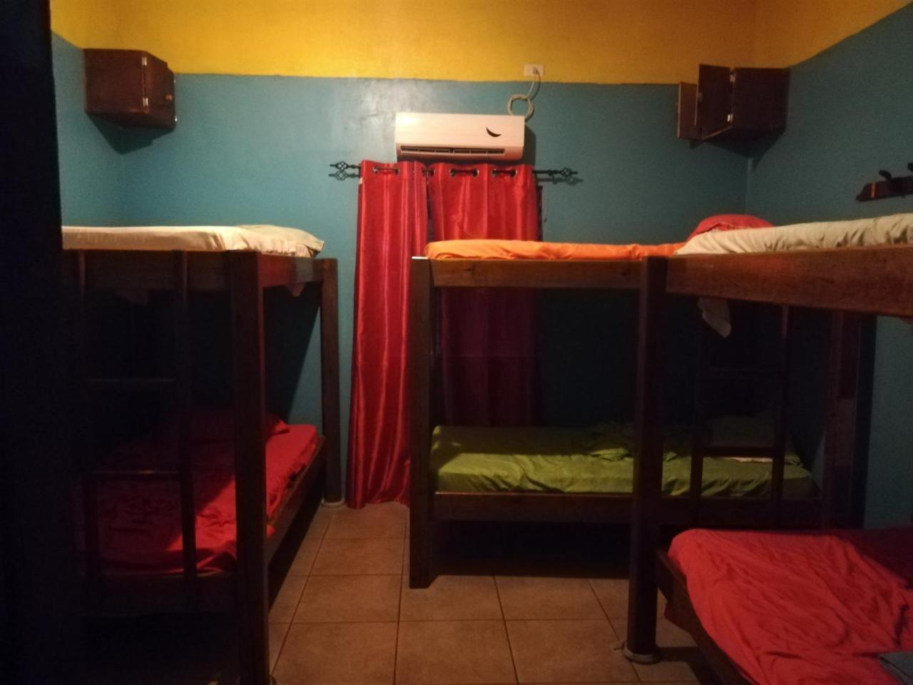 Cliff'S Hostel La Gruta Екстериор снимка